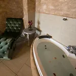 לינה וארוחת בוקר Royal Valentina Castle