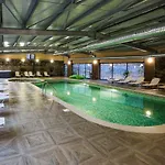 Royal Valentina Castle לינה וארוחת בוקר 4*