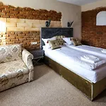 Royal Valentina Castle B&B