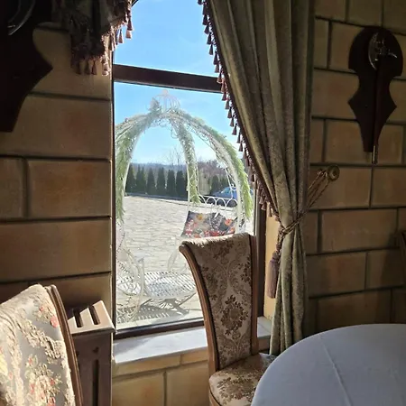 Royal Valentina Castle אוגניאנובו