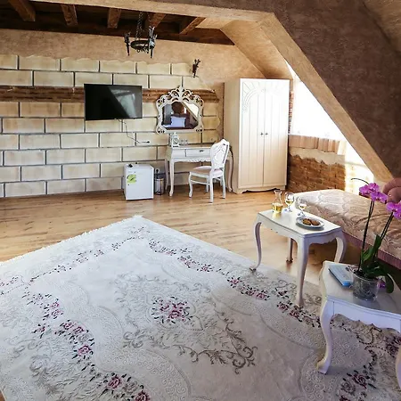 Royal Valentina Castle Bed & Breakfast 4*