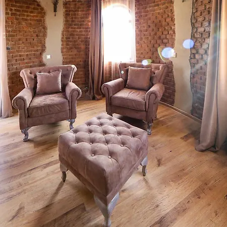 Royal Valentina Castle Bed & Breakfast