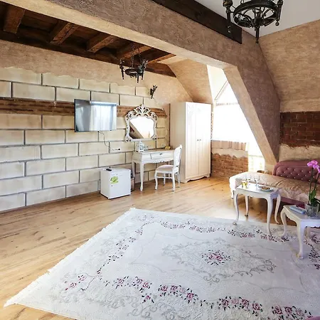 Bed & Breakfast Royal Valentina Castle 4*