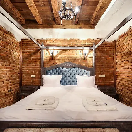 Royal Valentina Castle Bed & Breakfast