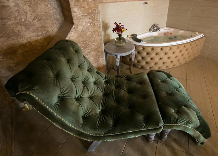 Bed & Breakfast Royal Valentina Castle 4*