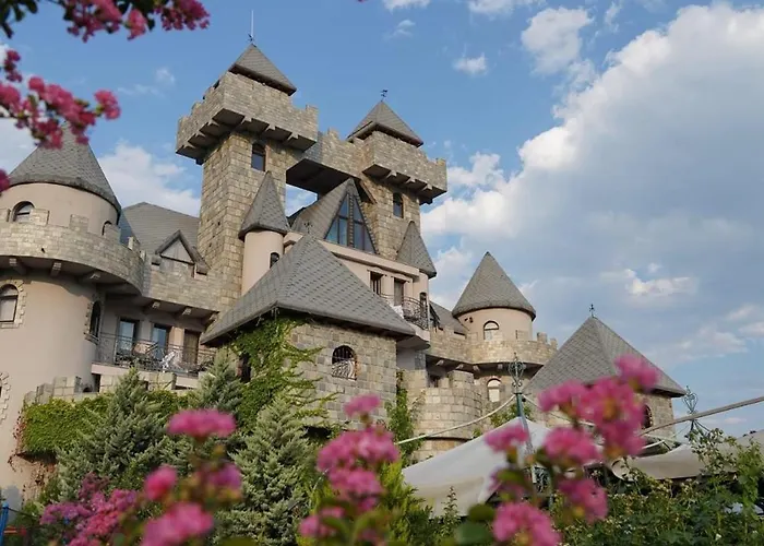 Royal Valentina Castle 4*