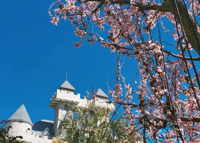 Royal Valentina Castle Bed & Breakfast